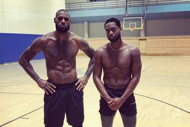 直播叠加短 直播叠加短